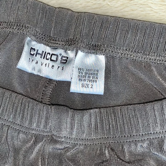 Chico's Travelers capri-length comfort pants with drawstring cuffs L (chico's 2) - Picture 6 of 7